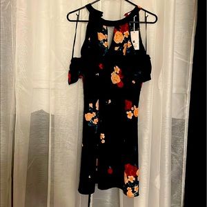 Flutter halter dress